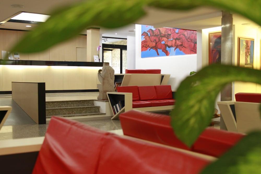 Quartu SantʼElena Hotel Califfo מראה חיצוני תמונה