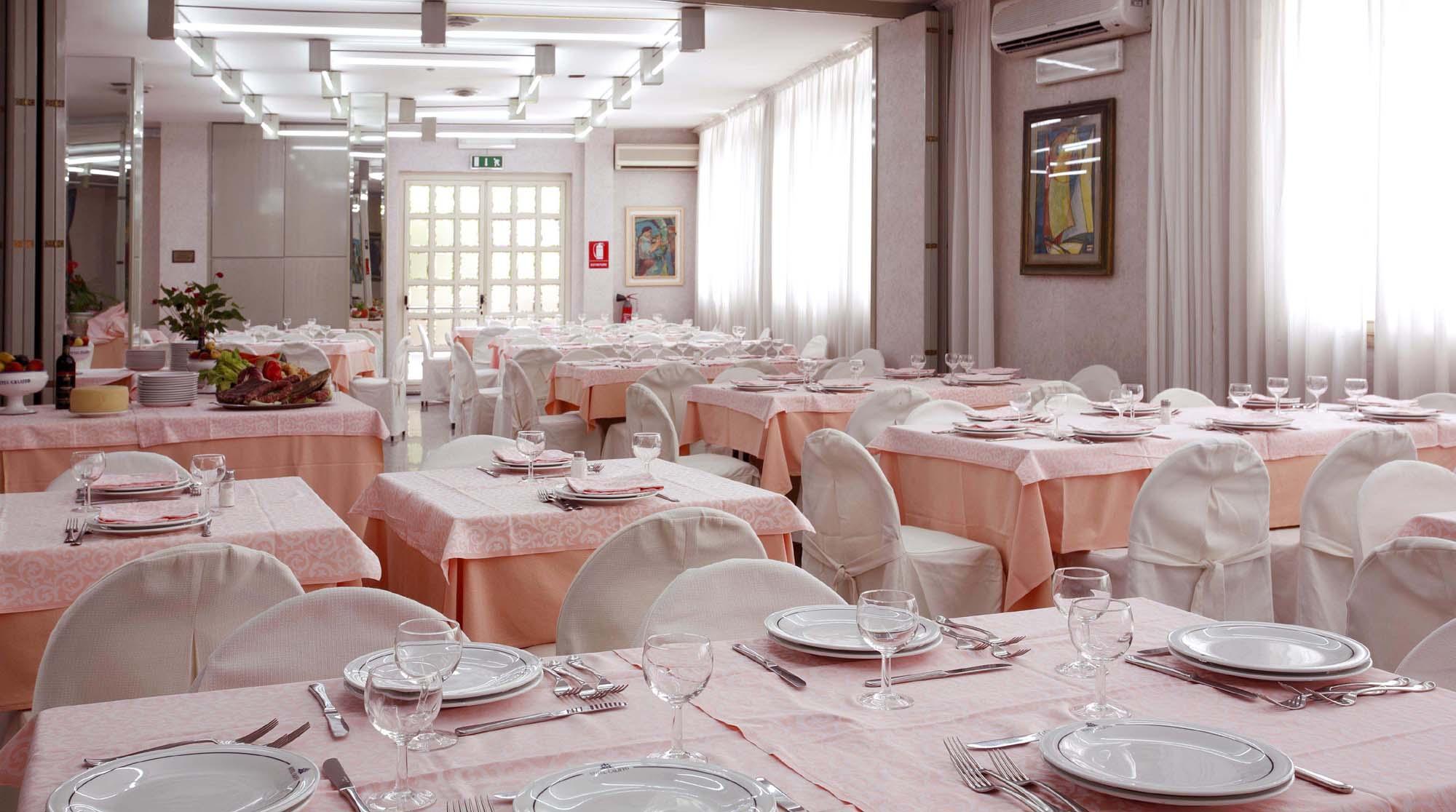Quartu SantʼElena Hotel Califfo מראה חיצוני תמונה